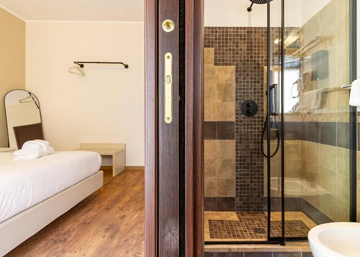San Damaso Vatican 4*