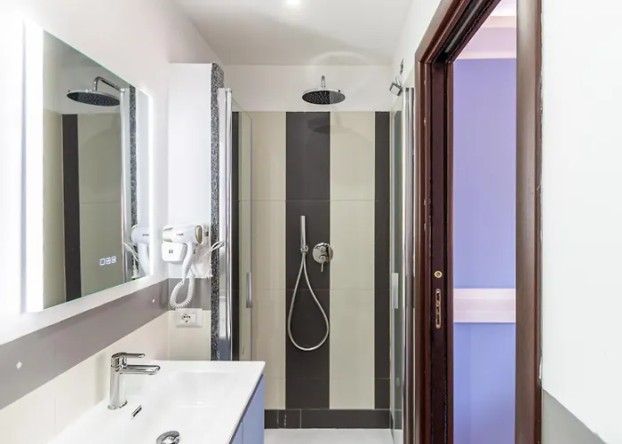 Πανσιόν San Damaso Vatican 4*